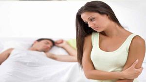 ಮಗು ಬೇಕೆಂಬ ಒತ್ತಡ ಹೆಚ್ಚಾದಾಂತೆ ಮಿಲನಕ್ರಿಯೆಯಲ್ಲಿ ನಿರಾಸಕ್ತಿ ಉಂಟಾಗಲು ಕಾರಣವೇನು?