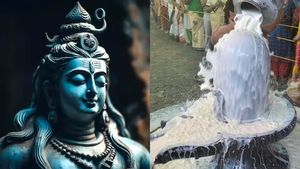 ಶ್ರಾವಣ ಮಾಸ 2023 : ನಿಮ್ಮ ರಾಶಿಯ ಪ್ರಕಾರ ಶಿವನಿಗೆ ಈ ರೀತಿ ಅಭಿಷೇಕ ಮಾಡಬೇಕು! 