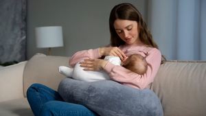 ತಾಯಂದಿರೇ, ಮಗುವಿಗೆ ಎದೆಹಾಲು ಉಣಿಸುವಾಗ ಈ ತಪ್ಪುಗಳು ಆದರೆ ಮಗುವಿಗೆ ಆಪತ್ತು!