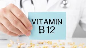 ದೇಹದಲ್ಲಿ ಈ 7 ಲಕ್ಷಣಗಳು ಕಂಡು ಬಂದರೆ  ವಿಟಮಿನ್ ಬಿ 12 ಕೊರತೆಯಾಗಿದೆ ಎಂದರ್ಥ