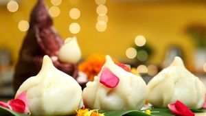 ರೆಸಿಪಿ: ಒಂದೇ ಸಮಯದಲ್ಲಿ ಈ 4 ಬಗೆಯ ಮೋದಕ ಅಕ್ಕಿ ಹಿಟ್ಟಿನಿಂದ ತಯಾರಿಸಬಹುದು