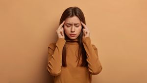 ಮೈಗ್ರೇನ್ ಸಮಸ್ಯೆಯಿಂದ ಬಳಲುತ್ತಿದ್ದರೆ ಈ ಮನೆಮದ್ದು ಟ್ರೈ ಮಾಡಿ!