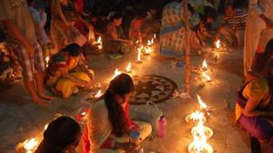  ಕಾರ್ತಿಕ ಸೋಮವಾರ: ಈ ದಿನ ಎಷ್ಟು ದೀಪ ಹಚ್ಚಿಡಬೇಕು?