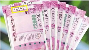 ನೋಟುಗಳ ತುದಿ ಗೆರೆಗಳು ಏಕಿವೆ ಗೊತ್ತಾ? ಇಲ್ಲಿದೆ ಅಚ್ಚರಿಯ ಅಂಶ..!