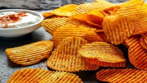 ಆಲೂಗೆಡ್ಡೆ ಚಿಪ್ಸ್‌ಗಳು ಹಿಂದೆ ನೇರವಾಗಿದ್ದವು..ಈಗ ಓರೆಯಾಗಿವೆ ಏಕೆ..? ಕಾರಣ ಈ ವಿಜ್ಞಾನಿ..!