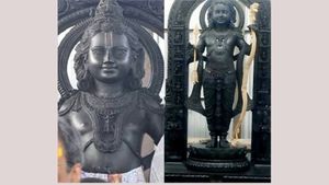 ಕೈಯಲ್ಲಿ ಚಿನ್ನದ ಬಿಲ್ಲು ಹಿಡಿದ ಶ್ರೀರಾಮನ ಮೂರ್ತಿ ಅನಾವರಣ..! ಇಲ್ಲಿವೆ ಫೋಟೋಗಳು..