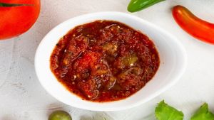 ವರ್ಷಗಳವರೆಗೆ ಇಟ್ಟರೂ ಕೆಡುವುದಿಲ್ಲ ಟೊಮೆಟೋ ಉಪ್ಪಿನಕಾಯಿ..! ಮಾಡುವ ವಿಧಾನ ಇಲ್ಲಿದೆ.!