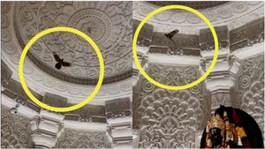 ಏನಿದು ವಿಚಿತ್ರ..! ರಾಮ ಲಲ್ಲಾನ ಗರ್ಭಗುಡಿಯೊಳಗೆ ಗರುಡ..! ವಿಡಿಯೋ ವೈರಲ್