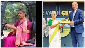 11 ರೀತಿಯ ವಾಹನಗಳ ಲೈಸೆನ್ಸ್ ಹೊಂದಿರುವ ಮಹಿಳೆ..! ಮಣಿ ಅಮ್ಮ ಎಂಬ ಧೀರ ಮಹಿಳೆ ಕಥೆ