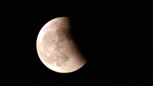 ಚಂದ್ರಗ್ರಹಣ ಯಾವಾಗ ಆರಂಭ..? ಅಂತ್ಯಕಾಲವೇನು? ಇಲ್ಲಿದೆ ಮಾಹಿತಿ