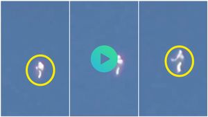 ಆಕಾಶದಲ್ಲಿ ಮತ್ತೆ ಕಾಣಿಸಿಕೊಂಡ ವಿಚಿತ್ರ ವಸ್ತು.! ಸ್ಪಷ್ಟನೆ ಬೇಕೆಂದ ನಿವಾಸಿಗಳು..!