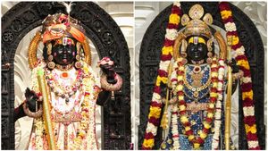 ಅಯೋಧ್ಯೆ ರಾಮನಿಗೂ ತಟ್ಟಿದ ಬೇಸಿಗೆ ಬಿಸಿ.! ವಿಗ್ರಹಕ್ಕೆ ಹತ್ತಿ ಬಟ್ಟೆ ಅಲಂಕಾರ..!