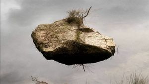 ಈ ಬಂಡೆ ಗಾಳಿಯಲ್ಲಿ ತೇಳುತ್ತಿದೆಯೇ..? ಇದರ ಸತ್ಯಾಂಶವೇನು..?