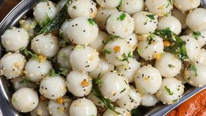 ಮೃದು ಜಾಮೂನಂತೆ ಗೋಲಿ ಇಡ್ಲಿ ಮಾಡಿದ್ದೀರಾ?: ಇಲ್ಲಿದೆ ಸಿಂಪಲ್ ರೆಸಿಪಿ