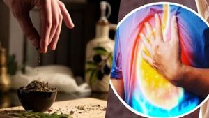 ದೇಹದಲ್ಲಿ ಉಷ್ಣವಾದರೆ ಈ 5 ಮನೆಮದ್ದು ಬಳಸಿ..! ಯಾವುದೆಲ್ಲಾ ಗೊತ್ತಾ?