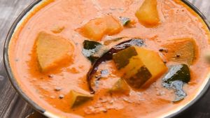 ಹೋಟೆಲ್ ರುಚಿಯ ಸೌತೇಕಾಯಿ ಸಾಂಬಾರ್..! ಊಟದ ರುಚಿ ಹೆಚ್ಚಿಸುವ ಹುಳಿ