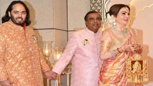 ಮದುವೆ ದಿನ ನೀತಾ ಅಂಬಾನಿ ಕೈಯಲ್ಲಿತ್ತು 'ರಾಮನ್ ಡಿವೋ'! ಇದೇನು ಗೊತ್ತಾ?