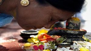 ಮೊದಲ ಶ್ರಾವಣ ಸೋಮವಾರ: ಶ್ರಾವಣದಲ್ಲಿ ಯಾವೆಲ್ಲಾ ದಿನಗಳಲ್ಲಿ ಉಪವಾಸ ಮಾಡಬೇಕು?