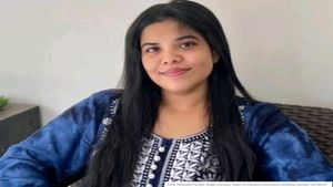 ವರ್ಕ್‌ ಪ್ರೆಷರ್‌ನಿಂದಾಗಿ ಮಗಳ ಸಾವು:ಸಿಕ್ಕಾಪಟ್ಟೆ ಸದ್ದು ಮಾಡುತ್ತಿದೆ ಅನ್ನಾ ತಾಯಿ ಮಗಳ ಬಾಸ್‌ಗೆ ಬರೆದ ಪತ್ರ