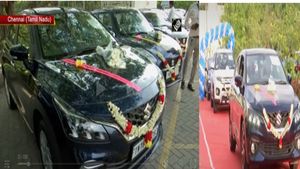  ಆಯುಧ ಪೂಜೆಗೆ  ಉದ್ಯೋಗಿಗಳಿಗೆ 28 ಕಾರು, 29 ಬೈಕ್‌  ಉಡುಗೊರೆ ನೀಡಿದೆ ಚೆನ್ನೈನ ಈ ಕಂಪನಿ