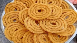 ಮೊಸರು ಸೇರಿಸಿ ಮಾಡುವ ಚಕ್ಕೂಲಿಯಿದು,  ಒಂದು ಗಂಟೆಯಲ್ಲಿ ಹಬ್ಬಕ್ಕಿರುವ ಚಕ್ಕೂಲಿ   ರೆಡಿ ಮಾಡಬಹುದು