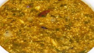 ರುಚಿ ರುಚಿಯ ಒಬ್ಬಟ್ಟು ಸಾರು ಮಾಡೋದು ಹೇಗೆ? ಇಲ್ಲಿದೆ ಸುಲಭದ ರೆಸಿಪಿ