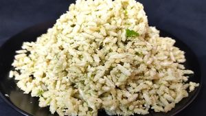 ಬೆಳ್ಳುಳ್ಳಿ ಹಸಿ ಖಾರ ಮಂಡಕ್ಕಿ ಮಾಡಿ ನೋಡಿ..! ನಾಲಗೆ ರುಚಿಗೆ ಇದು ಬೆಸ್ಟ್‌..!