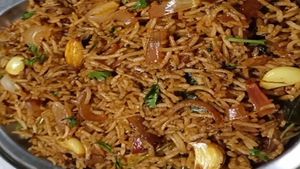 ಬ್ರೇಕ್‌ಫಾಸ್ಟ್‌ಗೆ ಈರುಳ್ಳಿ ಗೊಜ್ಜನ್ನ ಪರ್ಫೆಕ್ಟ್‌ ರುಚಿ..! ಮಾಡೋದು ಸಹ ಸುಲಭ