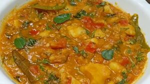 ಚಪಾತಿ, ದೋಸೆಗೆ ಟೊಮೆಟೋ ಆಲೂ ಕರಿ ಮಾಡಿ..! ಈ ರುಚಿ ಟೇಸ್ಟ್ ಮಾಡಿ!