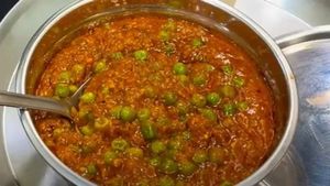  ಬಟಾಣಿ ಗ್ರೇವಿ ಹೀಗೆ ಮಾಡಿದರೆ ಸೂಪರ್ ಆಗಿರುತ್ತದೆ?