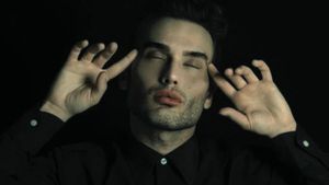 '3ನೇ ವಿಶ್ವ ಯುದ್ಧಕ್ಕೆ' ಅರ್ಥ ವ್ಯವಸ್ಥೆ ಕುಸಿತ: 2025ರ ಭಯಾನಕ ಭವಿಷ್ಯ ನುಡಿದ ಸಲೋಮ್