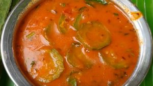 ದೇವಸ್ಥಾನದಲ್ಲಿ ಮಾಡುವ ಹೀರೆಕಾಯಿ ಸಾಂಬಾರ್ ಮಾಡಿ ನೋಡಿ..!