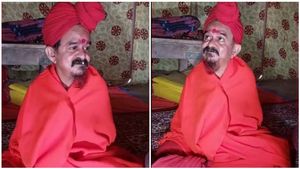 3.8 ಅಡಿ ಎತ್ತರ ಛೋಟಾ ಬಾಬಾ ಕುಂಭ ಮೇಳದ ಆಕರ್ಷಣೆ..! ಆತನ ಕಥೆ ಏನು ಗೊತ್ತಾ?