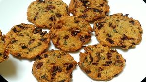 ಗರಿ ಗರಿಯ ರವೆ ವಡೆ ಮಾಡೋದು ಹೇಗೆ ಗೊತ್ತಾ? ಬೊಂಬಾಟ್ ರುಚಿ ನೀಡುತ್ತೆ..!!