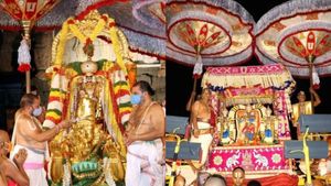 ವೈಕುಂಠ ಏಕಾದಶಿ 2025: ವಿಷ್ಣುವಿನ ಪೂಜೆ ಯಾವಾಗ? ಉಪವಾಸ ಮಾಡುವ ಸಮಯ ಇಲ್ಲಿದೆ..!!