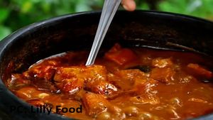 ಮೀನು ಸಾರು  ಮಾಡುವ ಈ ಸೀಕ್ರೆಟ್‌   ತಿಳಿದರೆ  ರೆಡಿಯಾಗುತ್ತೆ  ಬೊಂಬಾಟ್ ರುಚಿಯ ಫಿಶ್‌ಕರಿ