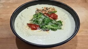 ತಮಿಳುನಾಡು ಶೈಲಿಯ ಸಾಂಬಾರ್ ಈರುಳ್ಳಿ ಚಟ್ನಿ ಮಾಡಿ..! ಎಲ್ಲಾ ತಿಂಡಿ, ಊಟಕ್ಕೂ ಸೈ!