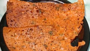 3 ಟೊಮೆಟೋದಿಂದ 15 ದೋಸೆ ಮಾಡಿ..! ಗರಿ ಗರಿ ರುಚಿ ಸವಿದಿದ್ದೀರಾ?