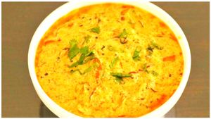 5 ನಿಮಿಷದಲ್ಲಿ ಚಪಾತಿ, ದೋಸೆ, ರೊಟ್ಟಿಗೆ ಈ ಗ್ರೇವಿ ಮಾಡಿ..! ಎಂಥಾ ರುಚಿ ಇದು ಗೊತ್ತಾ?