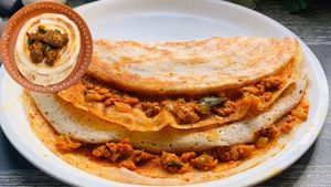 ಚಿಕನ್ ಲವರ್ಸ್‌ಗಾಗಿ.. ಒಮ್ಮೆ ಚಿಕನ್ ದೋಸೆ ಟ್ರೈ ಮಾಡಿ! ಸಿಕ್ಕಾಪಟ್ಟೆ ಈಸಿ