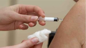 ಫೈಜರ್-ಮಾಡರ್ನಾ ಕೋವಿಡ್ ಲಸಿಕೆಯಿಂದ ಹೃದಯಾಘಾತದ ಎಚ್ಚರಿಕೆ: FDA ಹೇಳಿದ್ದೇನು?