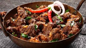 ಚಿಕನ್‌, ಮಟನ್‌ ಬೋರ್ ಆಗಿದ್ಯಾ? ತಲೆ ಮಾಂಸ ಪೆಪ್ಪರ್ ಫ್ರೈ ಮಾಡಿ.. ಪೀಸ್ ಪೀಸ್‌ಗೆ ಮಸಾಲೆ