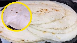 ಹತ್ತಿಯಂತಹ ಮೃದುವಾಗಿ ಅಕ್ಕಿ ರೊಟ್ಟಿ ಮನೆಯಲ್ಲೇ ಮಾಡಿ..! 5 ನಿಮಿಷವೂ ಬೇಕಾಗಿಲ್ಲ!