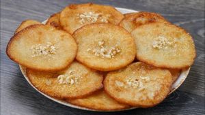 1 ಕಪ್ ಮೈದಾ ಸಾಕು! ದೇವಿಗೆ ಪ್ರಿಯವಾದ ಅದ್ಭುತ ರುಚಿಯ 10 ನಿಮಿಷದ ಮಾಲ್ಪುವಾ: ಮಾಡೋದು ಹೇಗೆ?