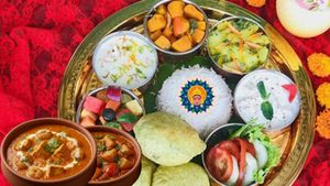 Navratri: ಉಪವಾಸಕ್ಕೆ ಈರುಳ್ಳಿ-ಬೆಳ್ಳುಳ್ಳಿ ಇಲ್ಲದೆ ನಿಮಿಷಗಳಲ್ಲಿ ಈ 2 ರೆಸಿಪಿ ಮಾಡಿ! ಒಮ್ಮೆ ತಿಂದರೆ ಮತ್ತೆ ಕೇಳ್ತೀರಾ