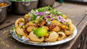 ಬಾಯಲ್ಲಿ ನೀರು ತರಿಸುವ ರಸ್ತೆ ಬದಿಯ ಮಸಾಲ ಪೂರಿ! 5 ನಿಮಿಷದಲ್ಲಿ ಮಾಡಿ ಸವಿಯಿರಿ!