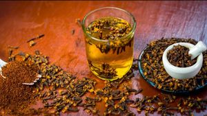 ಬೆಳಗ್ಗೆ ಲವಂಗ ನೀರು ಕುಡಿಯಿರಿ! ನಿಮ್ಮಿಂದ ಈ ಕಾಯಿಲೆ ದೂರ ದೂರ.. ಕೇವಲ 7 ದಿನದಲ್ಲಿ ಮುಕ್ತಿ