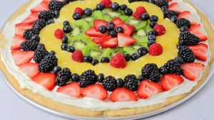 ಇನ್ನು ಬ್ರೇಕ್‌ಫಾಸ್ಟ್‌ ಟೆನ್ಷನ್ ಬೇಡ! 10 ನಿಮಿಷದಲ್ಲಿ 'ಫ್ರೂಟ್ ಪಿಜ್ಜಾ'.. ಮಾಡೋದು ಹೇಗೆ ನೋಡಿ