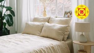 ಬೆಡ್​​ರೂಮ್​​ನಲ್ಲಿ ನೀವು ಮಾಡುವ ಈ 4 ತಪ್ಪುಗಳು ಸಂಸಾರ ಹಾಳು ಮಾಡುತ್ತವೆ! ಇಂದೇ ತಿದ್ದಿಕೊಳ್ಳಿ