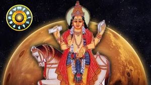 ಶುಕ್ರ-ಮಂಗಳನ ಸಂಯೋಗದಿಂದ ದ್ವಿದ್ವಾದಶ ರಾಜಯೋಗ: ಇಡೀ ತಿಂಗಳು ಅದೃಷ್ಟ, ವ್ಯವಹಾರದಲ್ಲಿ ಲಾಭ!